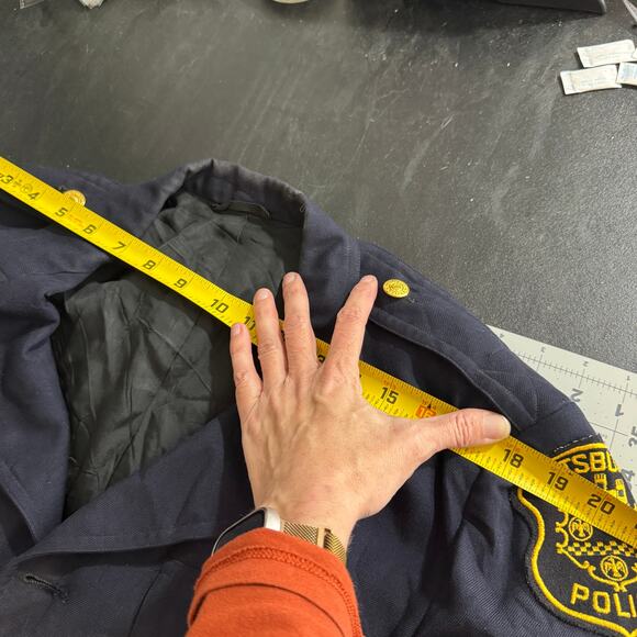 Authentic vintage Pittsburgh Police dress uniform jacket with built-in mystery - Picture 13 of 16